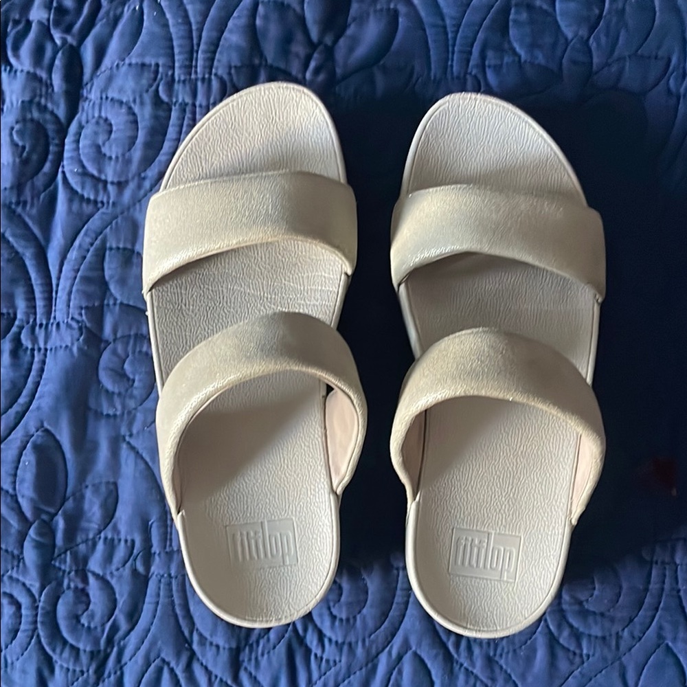 FitFlop Cream Double Strap Sandals